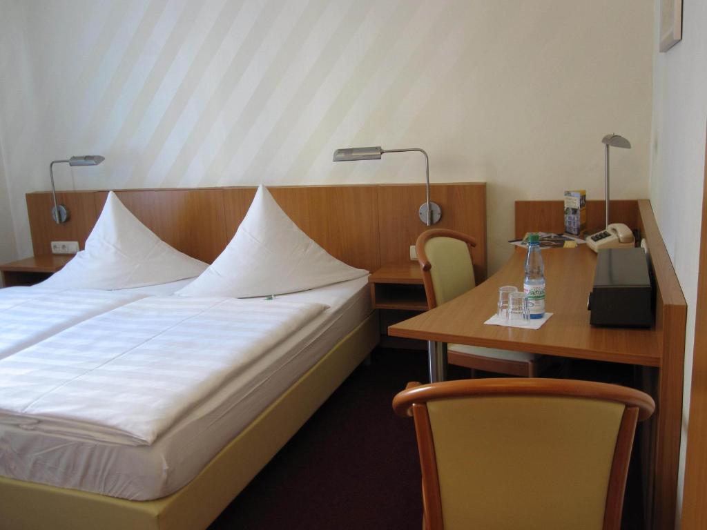 Pension Der Kleine Nachbar Gotha Buitenkant foto