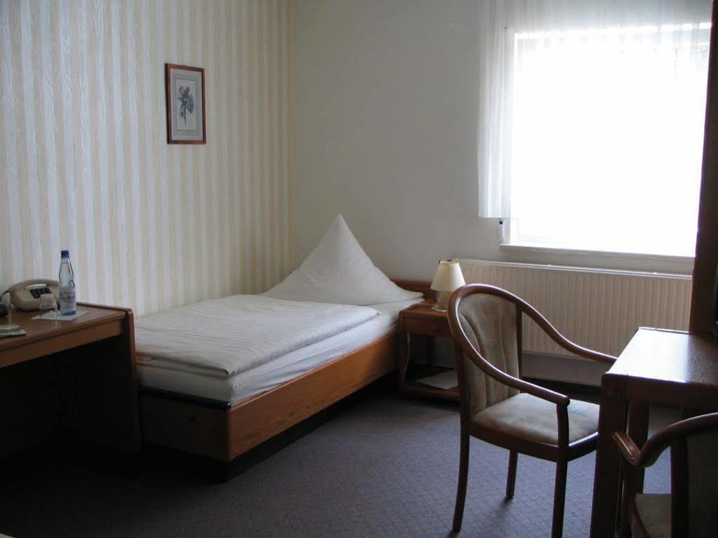 Pension Der Kleine Nachbar Gotha Buitenkant foto